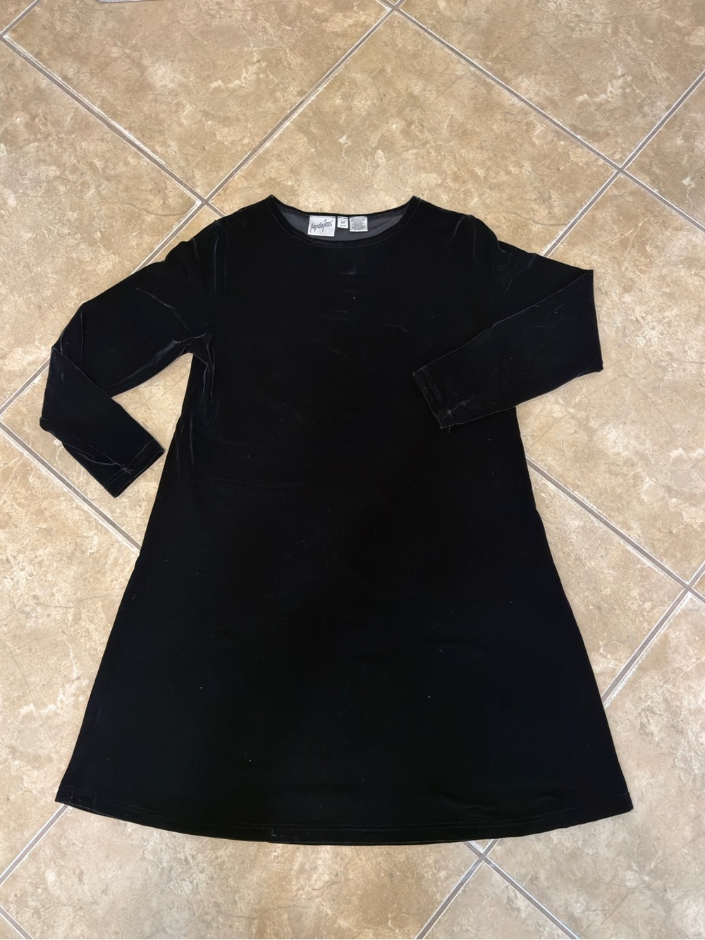 Jacqueline Ferrar Black Velvet Long Sleeve Shift Dress